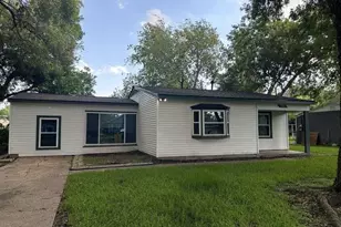 1910 Little St, La Marque, TX 77568 - Photo 1