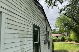 1910 Little St, La Marque, TX 77568 - Photo 11