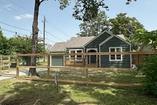 401 Dorchester St, Houston, TX 77022 - Photo 7