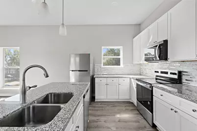 8204 Tower St #B, Houston, TX 77088 - Photo 5