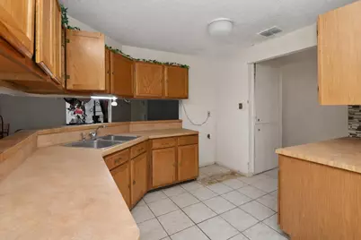 7131 Gulf Shore Boulevard, San Antonio, TX 78244 - Photo 5