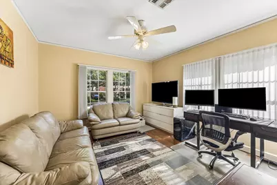 3111 Quenby, West University Place, TX 77005 - Photo 9