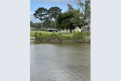 7 Peninsula Point, Huntsville, TX 77340 - Photo 1