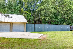 51 Crk Bnd Dr, Huntsville, TX 77320 - Photo 33