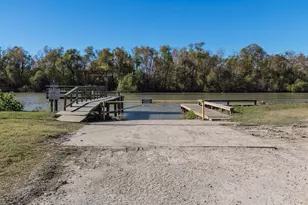 51 Crk Bnd Dr, Huntsville, TX 77320 - Photo 35