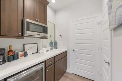 2704 Grand Fountains Drive #H, Houston, TX 77054 - Photo 3