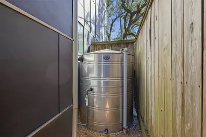 2412 Helena Street, Houston, TX 77006 - Photo 23