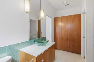 2412 Helena St, Houston, TX 77006 - Photo 41