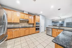 20003 Cypresswood Square, Spring, TX 77373 - Photo 5