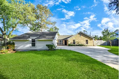 103 Cherry Tree Lane, Friendswood, TX 77546 - Photo 3