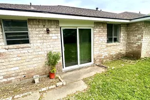 10911 Corona Ln, Houston, TX 77072 - Photo 9