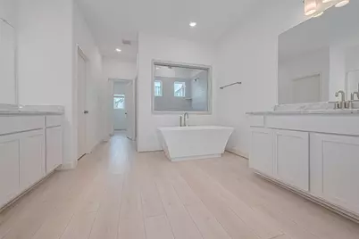 8929 Grovner Place, Houston, TX 77055 - Photo 19