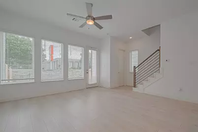8929 Grovner Place, Houston, TX 77055 - Photo 11