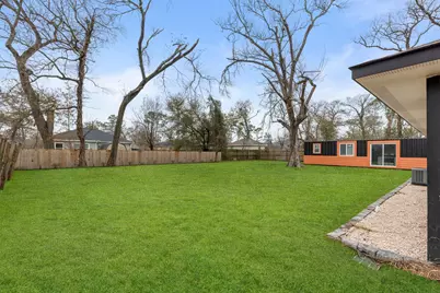 7938 Snowden Street, Houston, TX 77028 - Photo 31