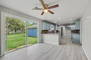 203 Chestnut St, Lake Jackson, TX 77566 - Photo 15