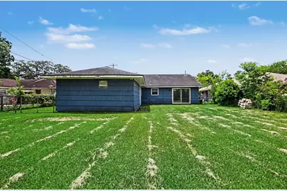 203 Chestnut Street, Lake Jackson, TX 77566 - Photo 29
