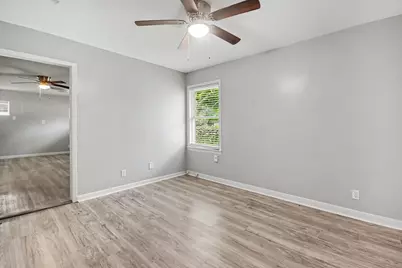 203 Chestnut Street, Lake Jackson, TX 77566 - Photo 21
