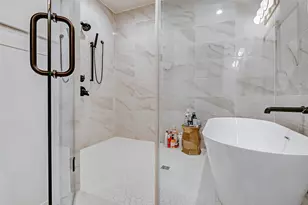 1747 Ojeman Spring Ln, Houston, TX 77055 - Photo 23