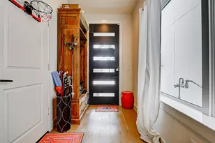 1747 Ojeman Spring Ln, Houston, TX 77055 - Photo 9