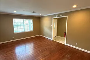 5811 McKnight St, Houston, TX 77035 - Photo 9