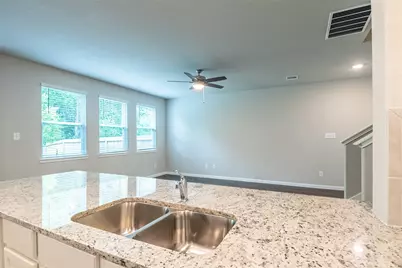 2413 Tavo Trail Drive, Conroe, TX 77301 - Photo 11