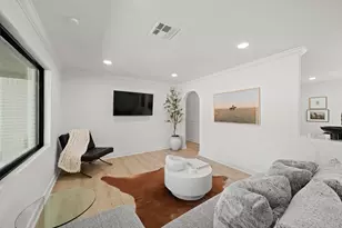 2207 Cheshire Ln, Houston, TX 77018 - Photo 7