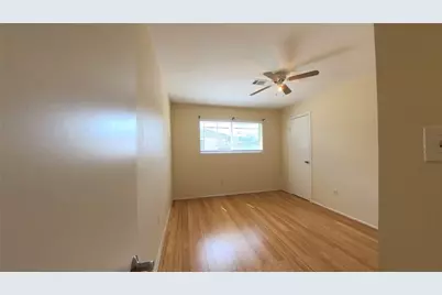 1115 Newport Boulevard, League City, TX 77573 - Photo 15