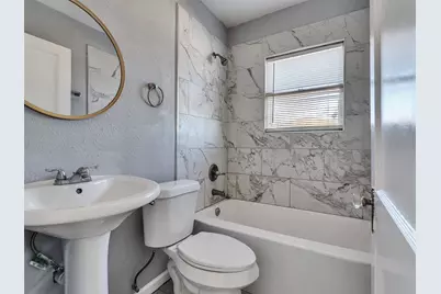 5019 Ave M 1/2, Galveston, TX 77551 - Photo 23