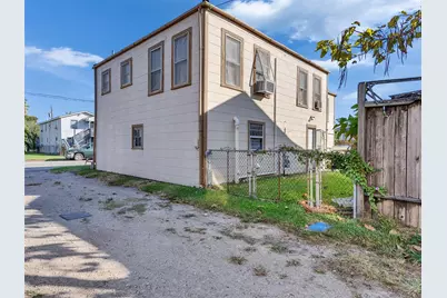 5019 Ave M 1/2, Galveston, TX 77551 - Photo 39