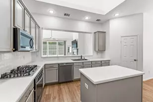 46 E Hobbit Glen Dr, The Woodlands, TX 77384 - Photo 13