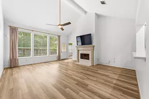 46 E Hobbit Glen Dr, The Woodlands, TX 77384 - Photo 7