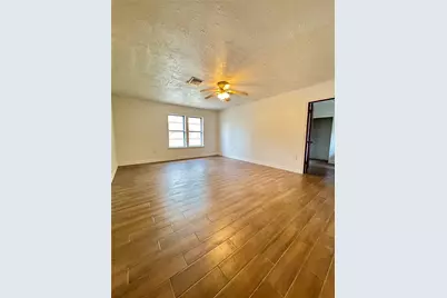 6018 W 43rd Street, Houston, TX 77092 - Photo 7