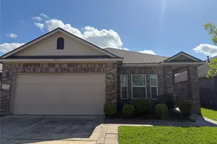 7534 Abbey Point Ln, Houston, TX 77049 - Photo 1