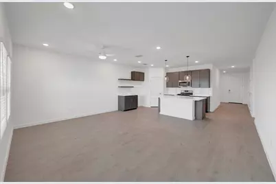 7711 Jade Crest Drive, Angleton, TX 77515 - Photo 11