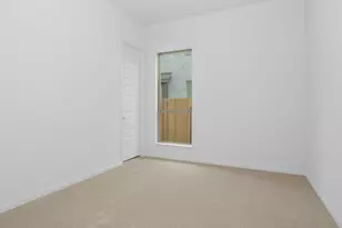 311 Eileen Dr, Rosenberg, TX 77471 - Photo 9