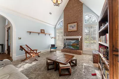 11 Hornsilver Place, The Woodlands, TX 77381 - Photo 13