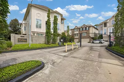 2102 Stacy Knoll, Houston, TX 77008 - Photo 7