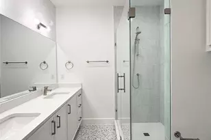 1506 Sul Ross St, Houston, TX 77006 - Photo 15