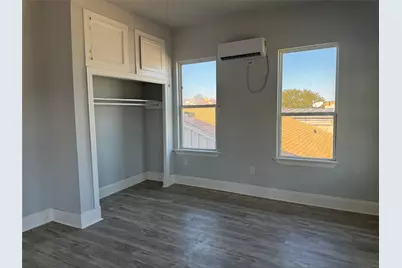 1015 30th Street #2, Galveston, TX 77550 - Photo 5