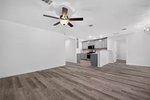 353 Todd St, Tomball, TX 77375 - Photo 9