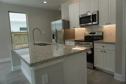 11927 Nelwood, Willis, TX 77318 - Photo 5
