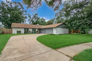 10415 Westray St, Houston, TX 77043 - Photo 1