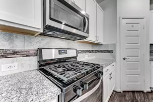 2103 Parnevik Pl, Conroe, TX 77304 - Photo 15