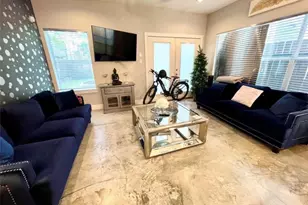 612 E 29th St, Houston, TX 77008 - Photo 7