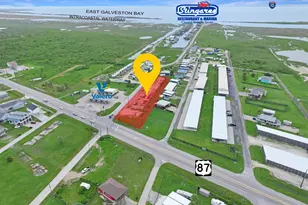 1012 N Stingaree Dr, Crystal Beach, TX 77650 - Photo 1