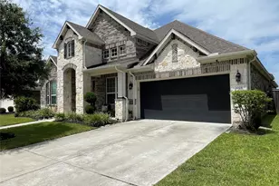 2025 Clearwater Grove Ln, Houston, TX 77089 - Photo 1
