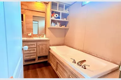 886 Road 51023, Cleveland, TX 77327 - Photo 11