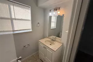 1014 Robinson St, Alvin, TX 77511 - Photo 13