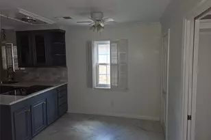 10010 Burgoyne Rd, Houston, TX 77042 - Photo 21