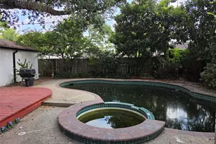 10010 Burgoyne Rd, Houston, TX 77042 - Photo 5